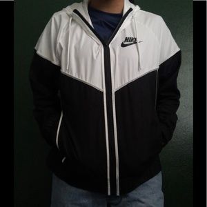 nike windbreaker